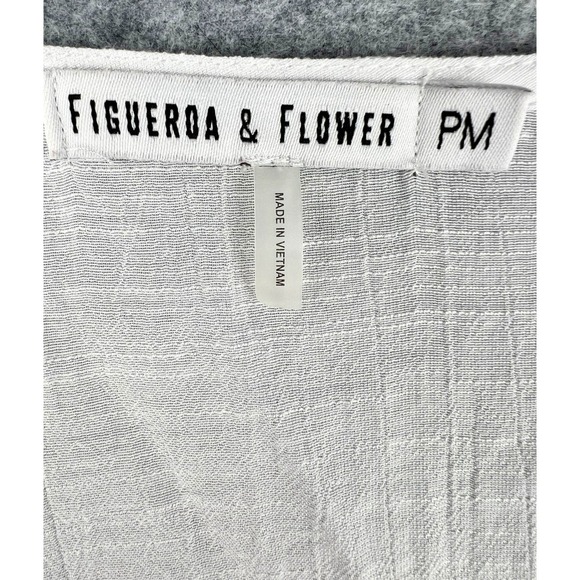 Figueroa & Flower Crochet Trim Blouse Top Size Petite/Medium White Lightweight - Picture 3 of 5